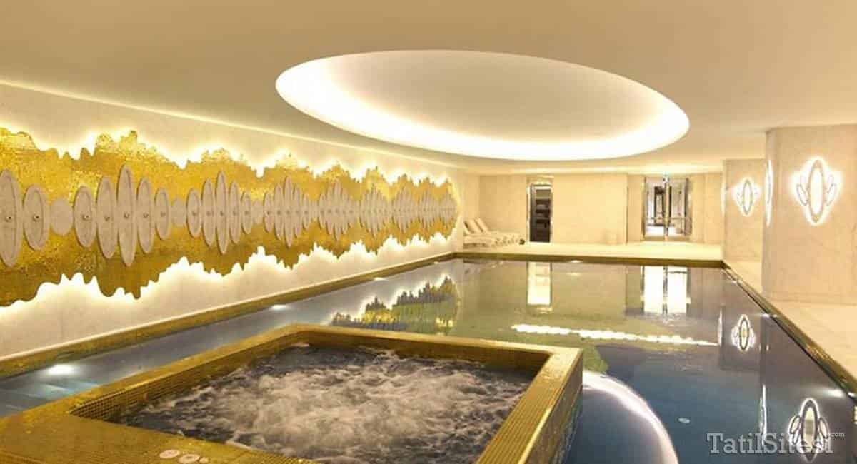 Wyndham Grand İstanbul Kalamış Marina Hotel